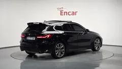 2022 BMW 1-Series M135i xDrive — фото 2