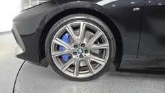 2022 BMW 1-Series M135i xDrive — фото 5