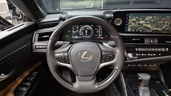 2023 Lexus ES Luxury Plus — фото 13