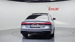 2022 Audi A7 55 TFSI Quattro Premium — фото 4
