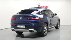 2022 BMW X4 xDrive20i xLine, синий — фото 2