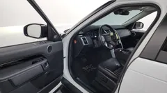 2022 Land Rover Discovery D250 SE, белый — фото 10