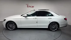 2022 Mercedes-Benz E-Class E350 4MATIC AMG Line — фото 20