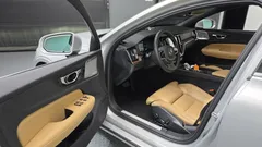 2023 Volvo S60 B5 Ultimate Bright, серебристый — фото 10