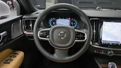 2023 Volvo S60 B5 Ultimate Bright, серебристый — фото 13