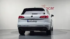 2023 Volkswagen Touareg 3.0 TDI Prestige — фото 4