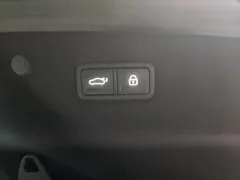 2022 Kia K8 Signature — фото 16