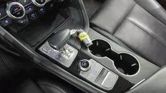 2022 Genesis G70 Gasoline 2.0T 4WD — фото 9