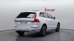 2022 Volvo XC60 B5 Inscription — фото 2