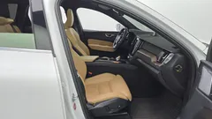 2022 Volvo XC60 B5 Inscription — фото 11