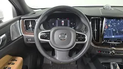 2022 Volvo XC60 B5 Inscription — фото 13