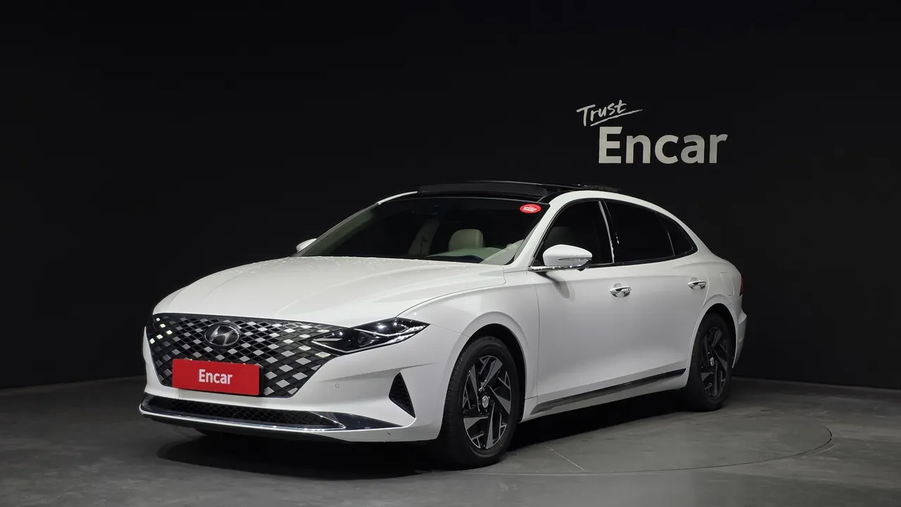 2022 Hyundai Grandeur Le Blanc