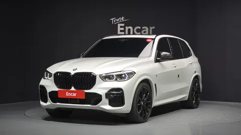 2022 BMW X5 M50i