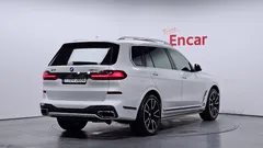 2022 BMW X7 xDrive 40i M Sport 6STR — фото 2