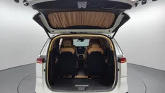 2023 Kia Carnival Diesel 9-Seater Signature — фото 20