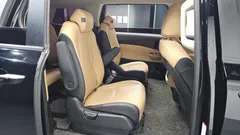 2023 Kia Carnival Diesel 9-Seater Prestige — фото 12