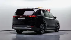 2022 Kia Carnival Diesel 9-Seater Noblesse — фото 2