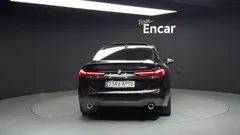2023 BMW 2-Series 220i M Sports, чёрный — фото 4