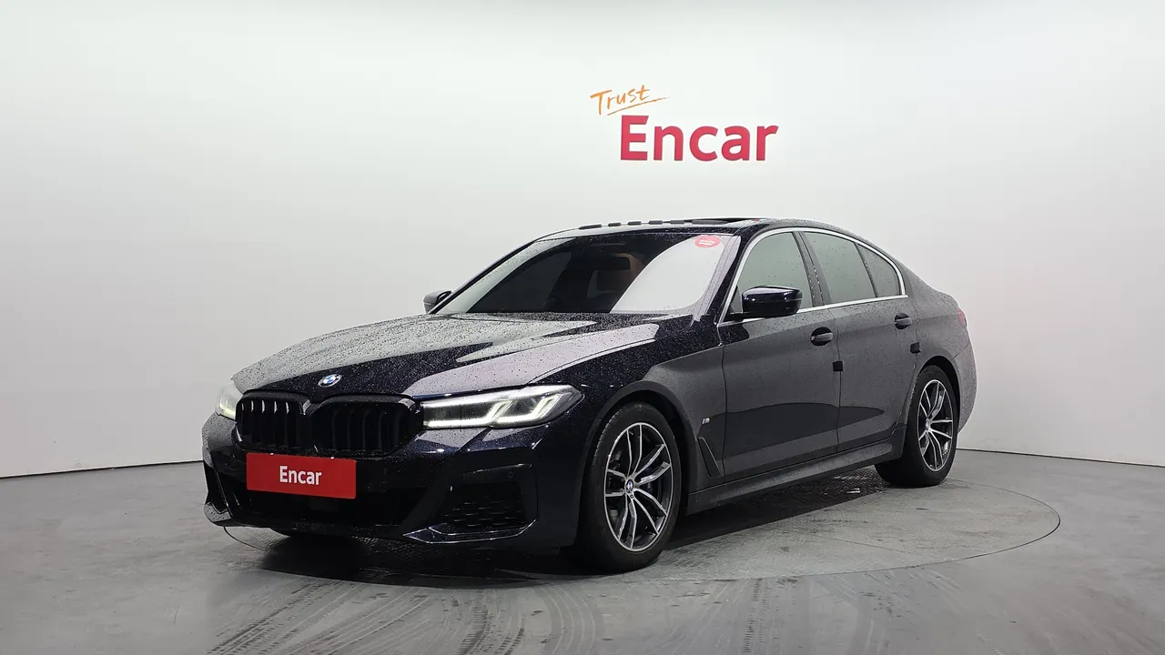 2023 BMW 5-Series 520i M Sport