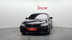2023 BMW 5-Series 520i M Sport — фото 3