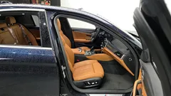 2023 BMW 5-Series 520i M Sport — фото 11