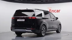 2023 Kia Carnival Diesel 9-Seater Prestige — фото 2