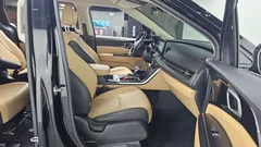 2023 Kia Carnival Diesel 9-Seater Prestige — фото 11
