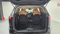 2023 Kia Carnival Diesel 9-Seater Prestige — фото 20