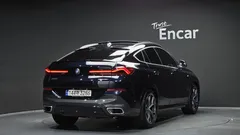 2023 BMW X6 xDrive40i M Sport — фото 2