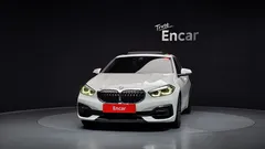 2022 BMW 1-Series 120i Sports — фото 3