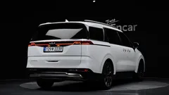 2023 Kia Carnival Diesel 9-Seater Noblesse — фото 2