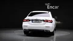 2022 Mercedes-Benz E-Class E220d 4MATIC Exclusive — фото 4