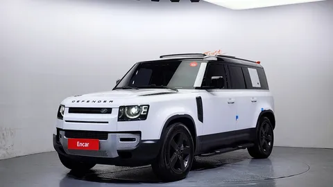 2022 Land Rover Defender 110 D300 HSE