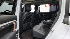 2022 Land Rover Defender 110 D300 HSE — фото 11
