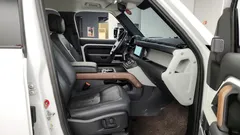 2022 Land Rover Defender 110 D300 HSE — фото 12
