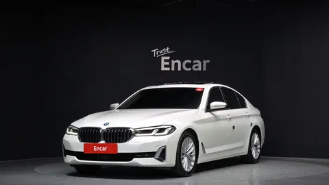 2023 BMW 5-Series 520i Luxury