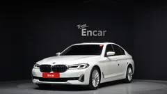 2023 BMW 5-Series 520i Luxury — фото 1
