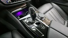 2023 BMW 5-Series 520i Luxury — фото 9