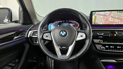 2023 BMW 5-Series 520i Luxury — фото 13