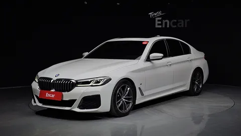 2022 BMW 5-Series 520i M Sport