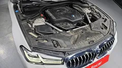 2022 BMW 5-Series 520i M Sport — фото 6