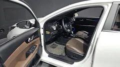 2021 Kia K3 Signature, белый — фото 10