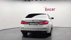 2023 BMW 5-Series 530i Luxury — фото 4