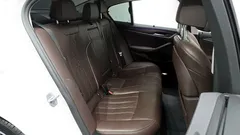 2023 BMW 5-Series 530i Luxury — фото 12