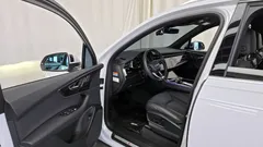 2022 Audi Q7 45 TDI Quattro Premium — фото 10