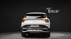 2022 Kia Sportage Gasoline 1.6 Turbo 2WD, белый — фото 4