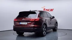 2023 Volkswagen Touareg 3.0 TDI Premium, оранжевый — фото 2
