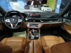 2022 BMW 7-Series 730Ld xDrive Design Pure Excellence, серый — фото 5