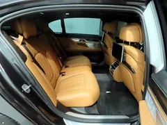 2022 BMW 7-Series 730Ld xDrive Design Pure Excellence, серый — фото 8