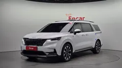 2023 Kia Carnival Diesel 9-Seater Signature — фото 1